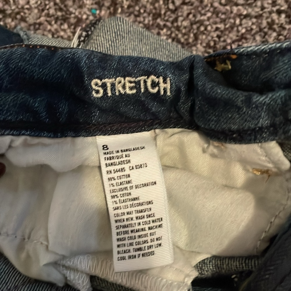 Shorts - Picture 2 of 3